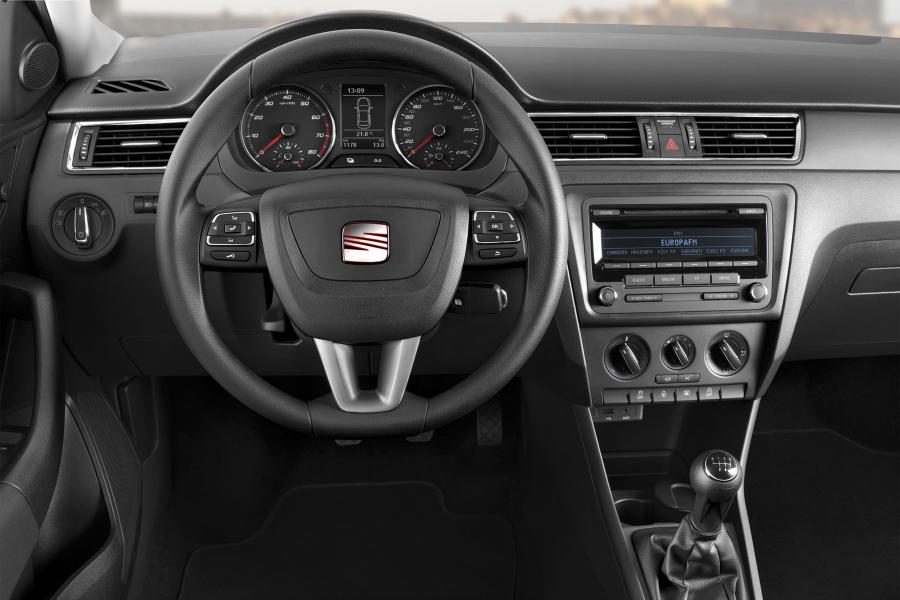 Seat Toledo 2012 года  (фото 23 из 46)
